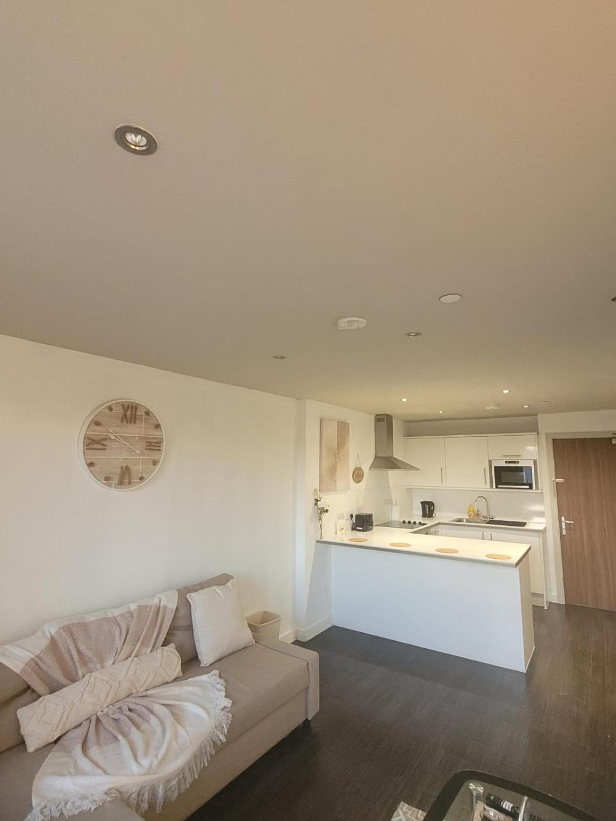 Amazing London 1 Bedroom Flat In Astral House As18 Norbury  Exterior foto